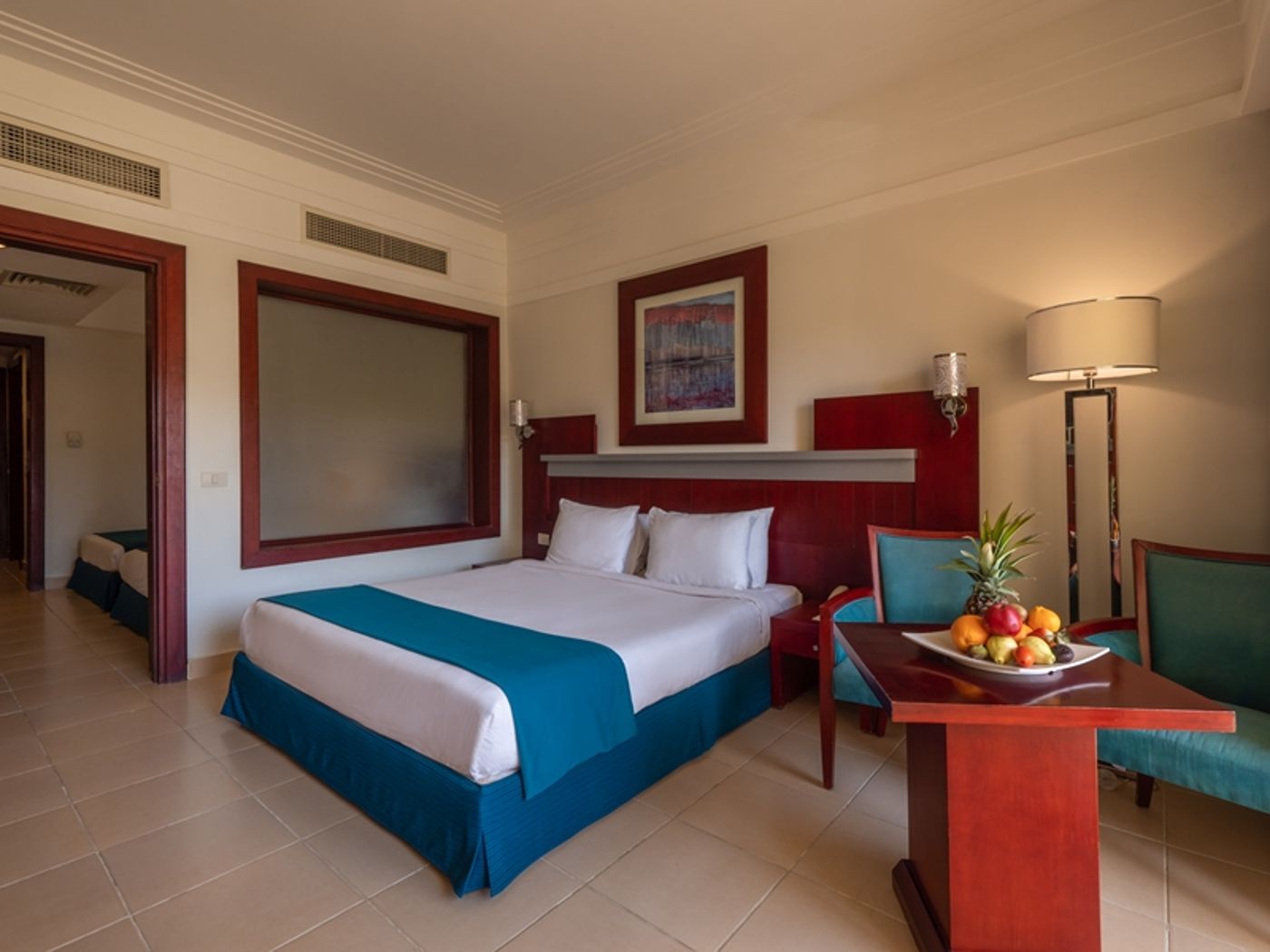 Serenity-Alma-ex--Serenity-Fun-City-Room-27