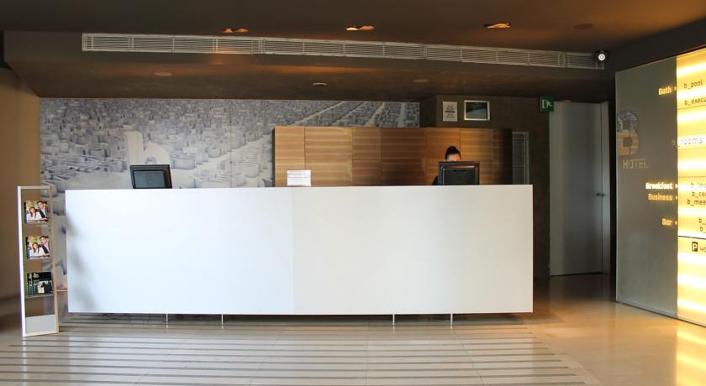 B-Hotel