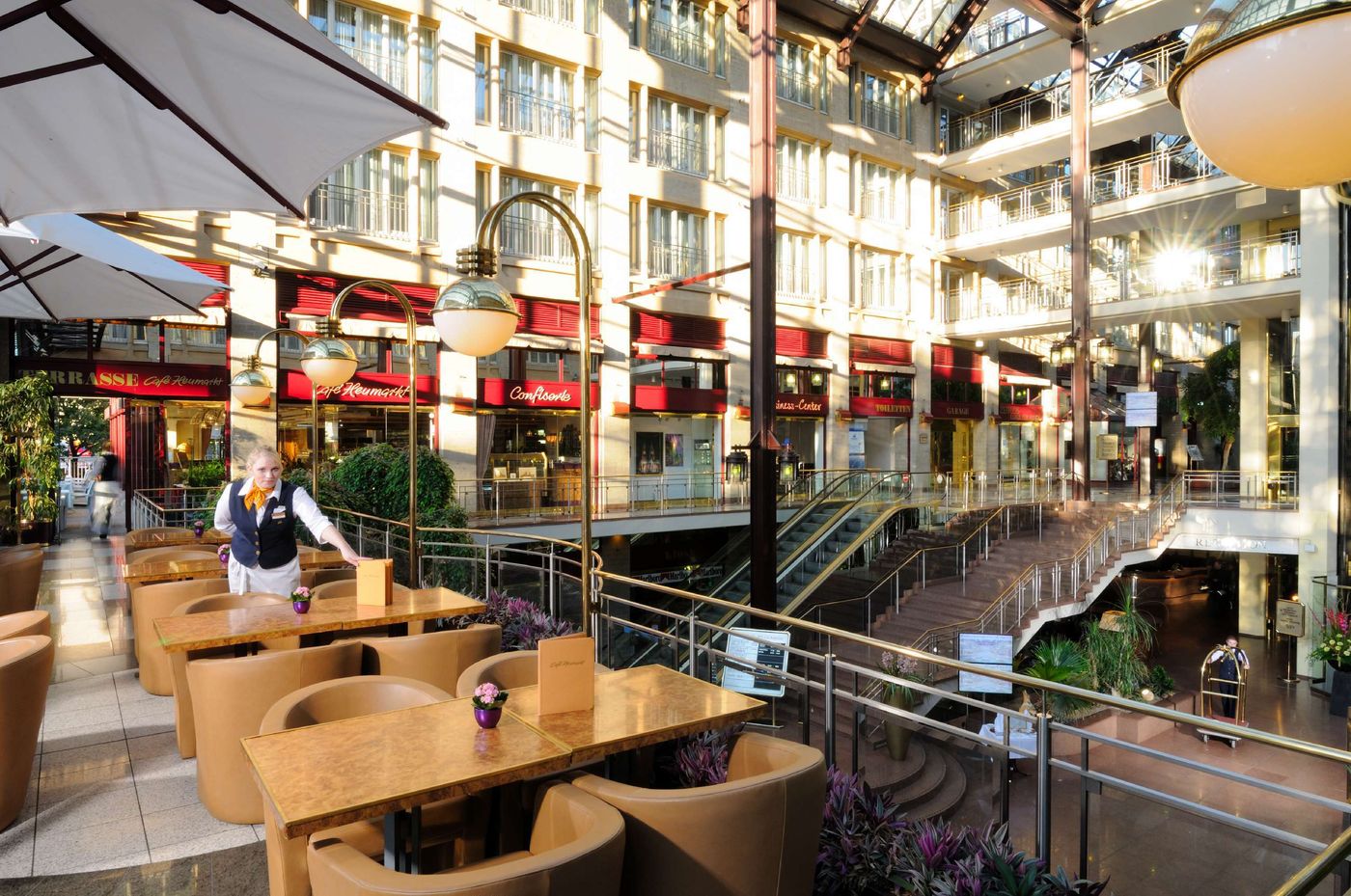 Maritim-Hotel-Cologne-Restaurant-17