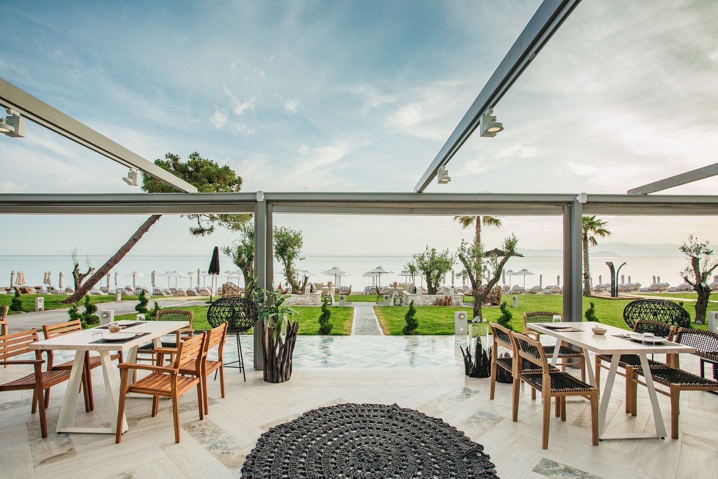 Blue Carpet Luxury Suites