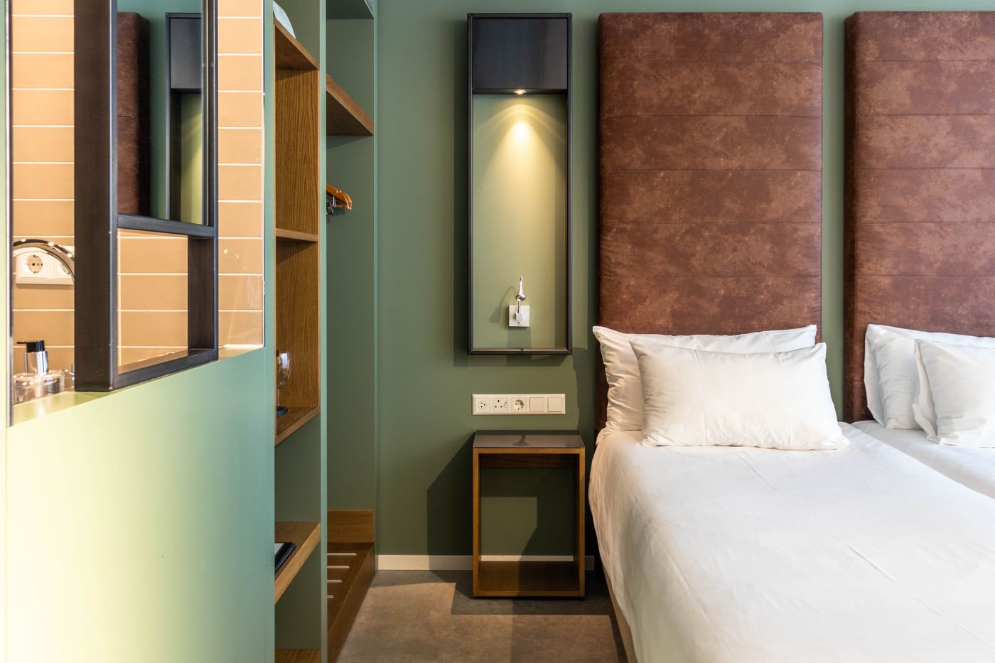 Hotel-De-Hallen-Room-9