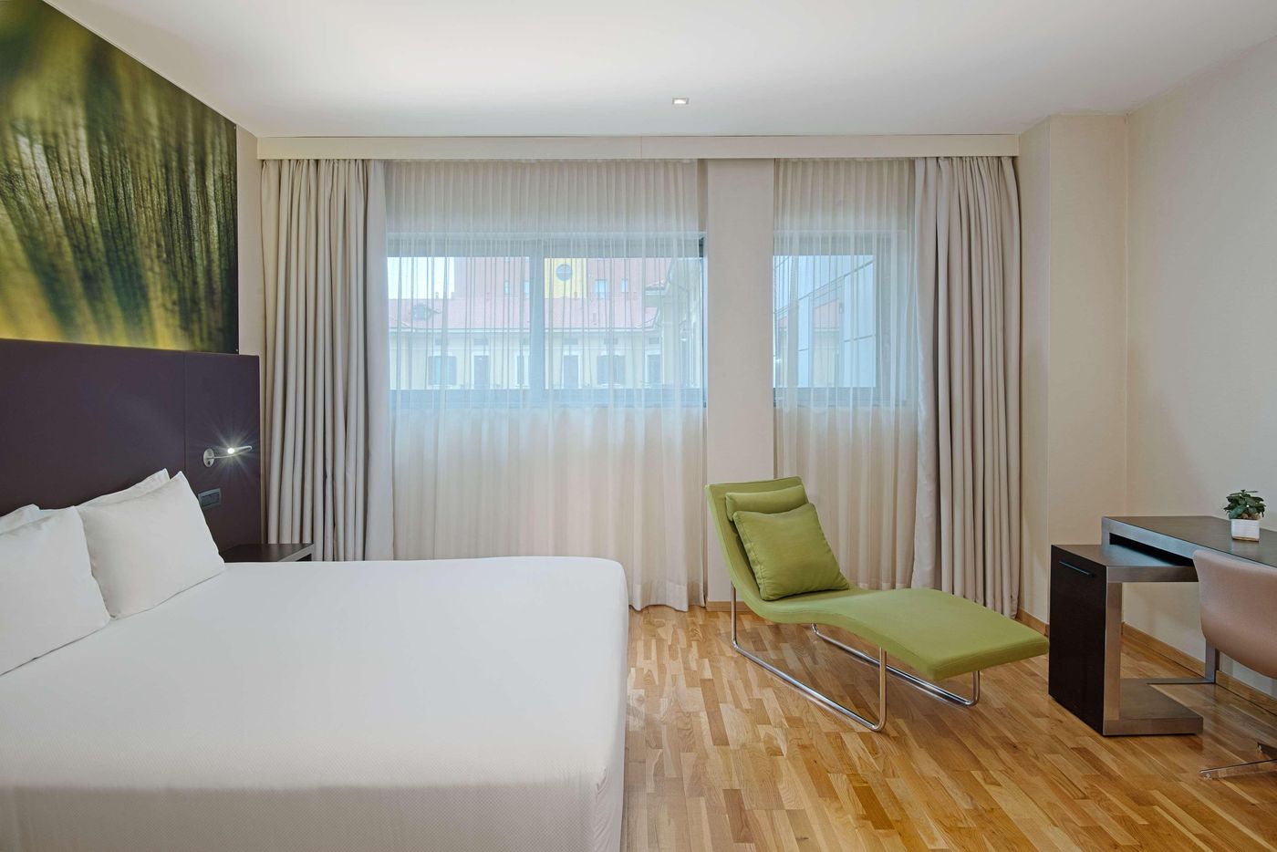 Ac-Hotel-By-Marriott-Milan-Sesto-Room-32