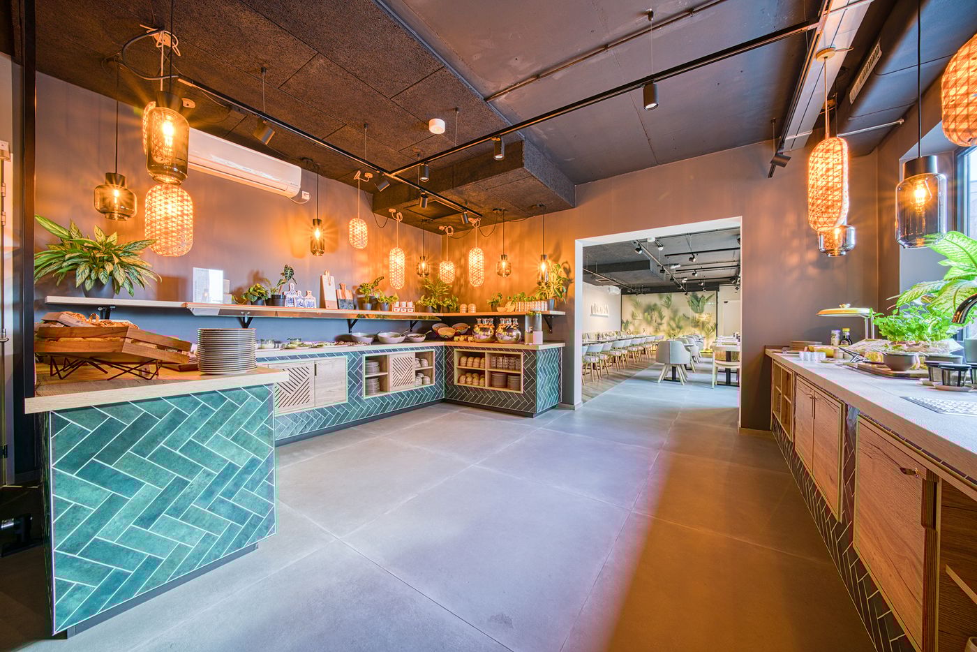 Ninetynine-Amsterdam-Airport--Trademark-Collection-Restaurant-12