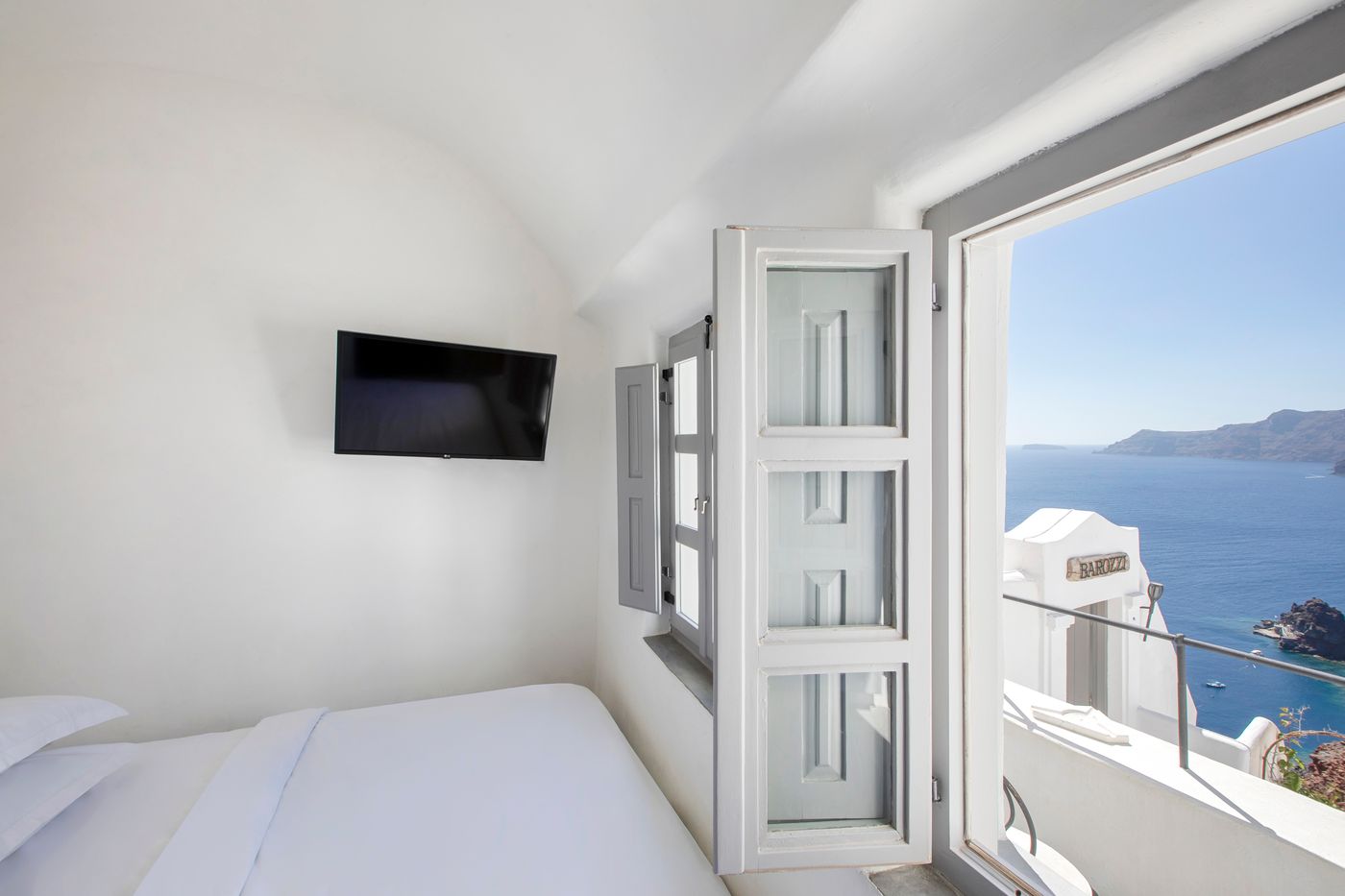 Ducato-Di-Oia-Room-21
