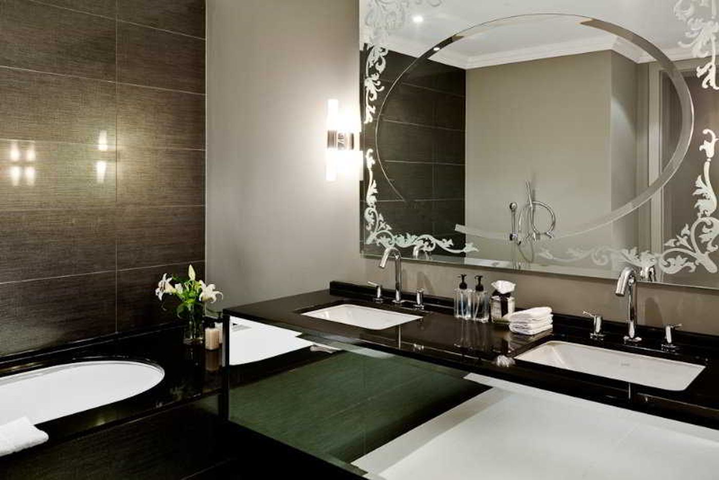 Queen-Victoria-Hotel-by-Newmark-Room-24