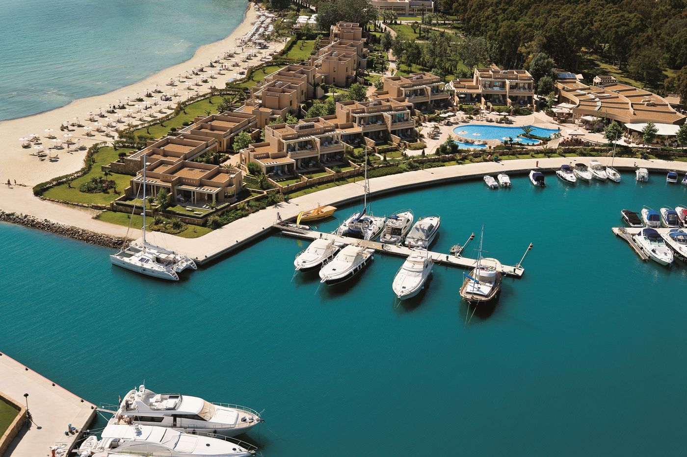 Sani Asterias Suites