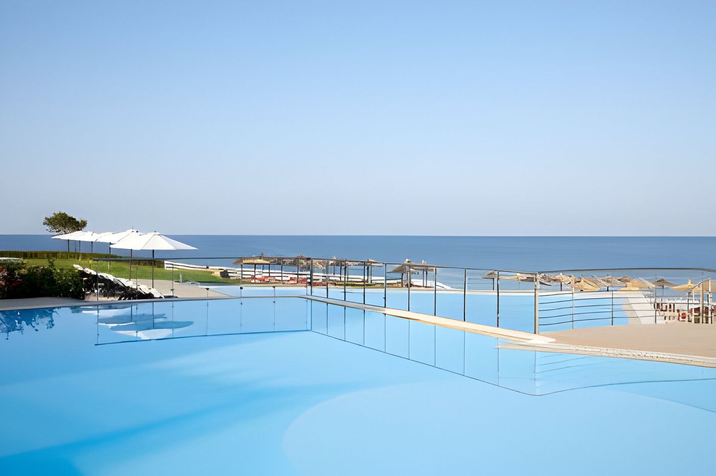 Istion-Club-Hotel-and-Spa-Pool-5