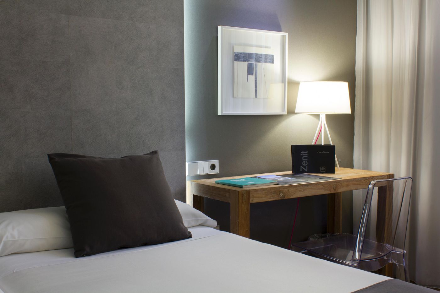 Zenit-Conde-de-Orgaz-Room-7