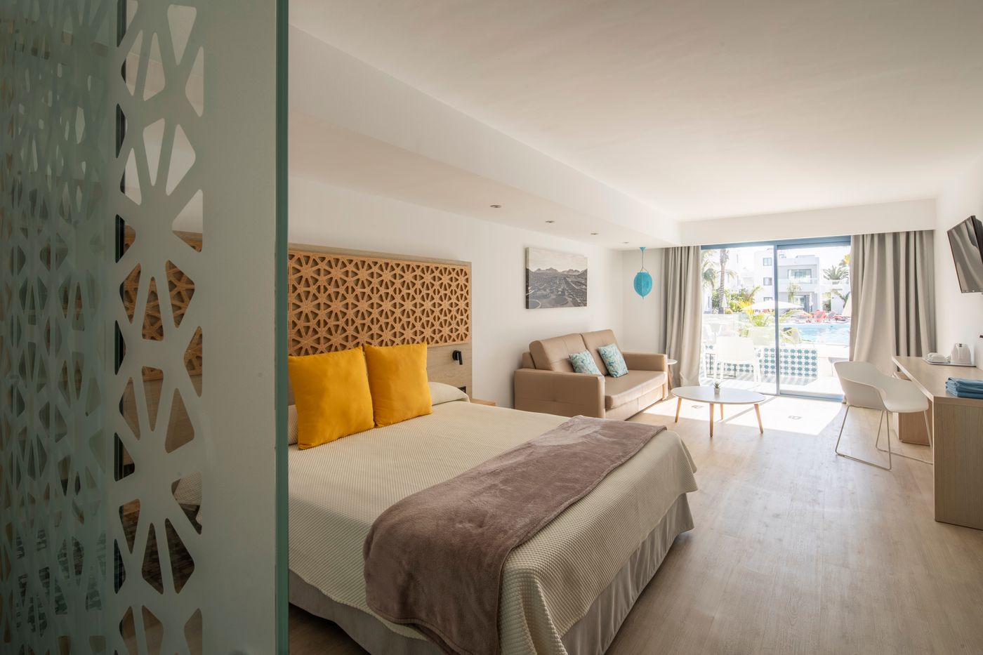 Oasis-Lanz-Beach-Mate-Room-31