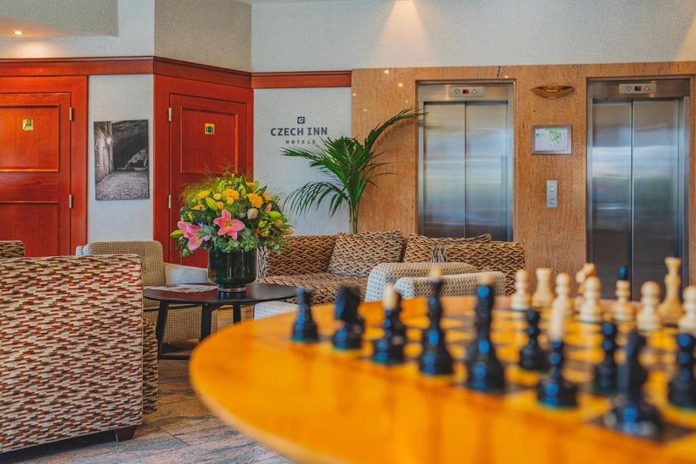 Plaza-Prague-Hotel-Lobby-8