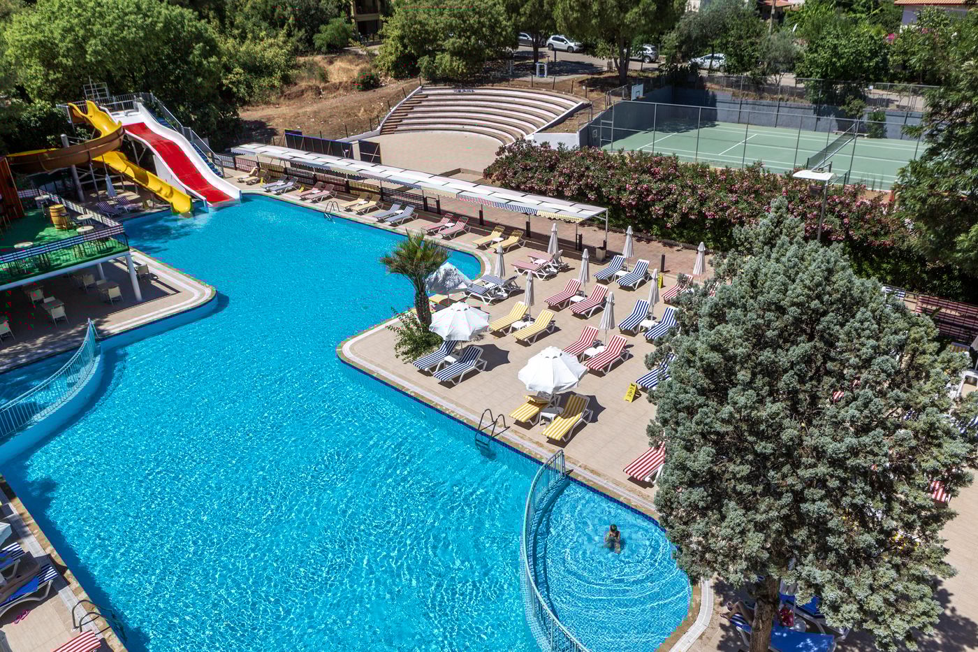 Kervansaray-Hotel-Marmaris-Pool-9
