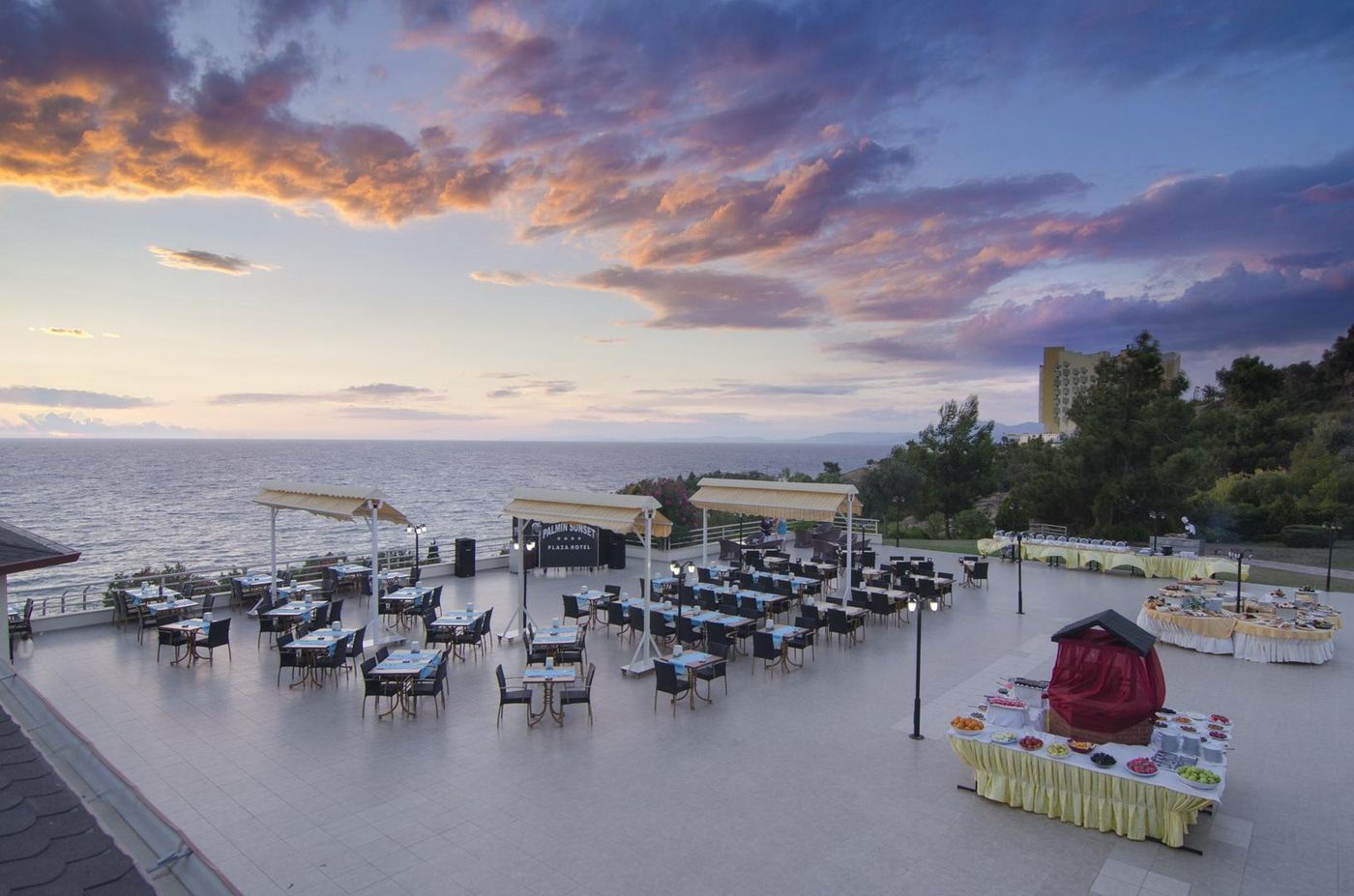 Sealight-Family-Club-Terrace-21