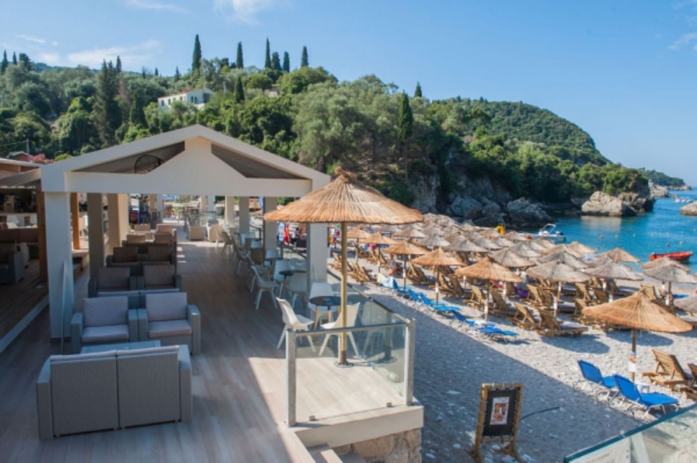 Blue-Princess-Beach-Hotel---Suites-Bar-31