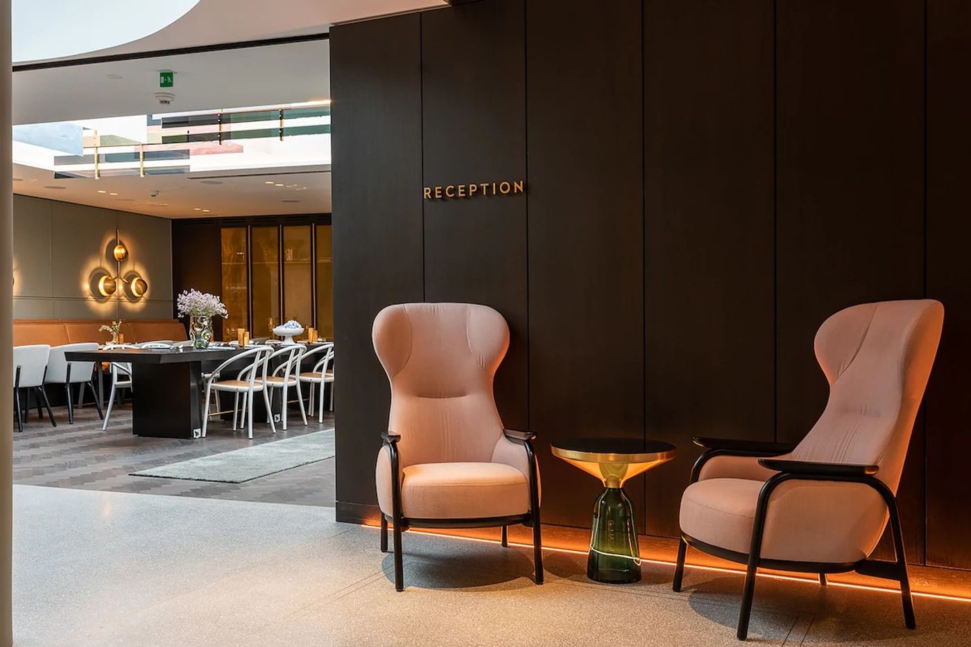 Maximilian-Hotel-Lobby-3