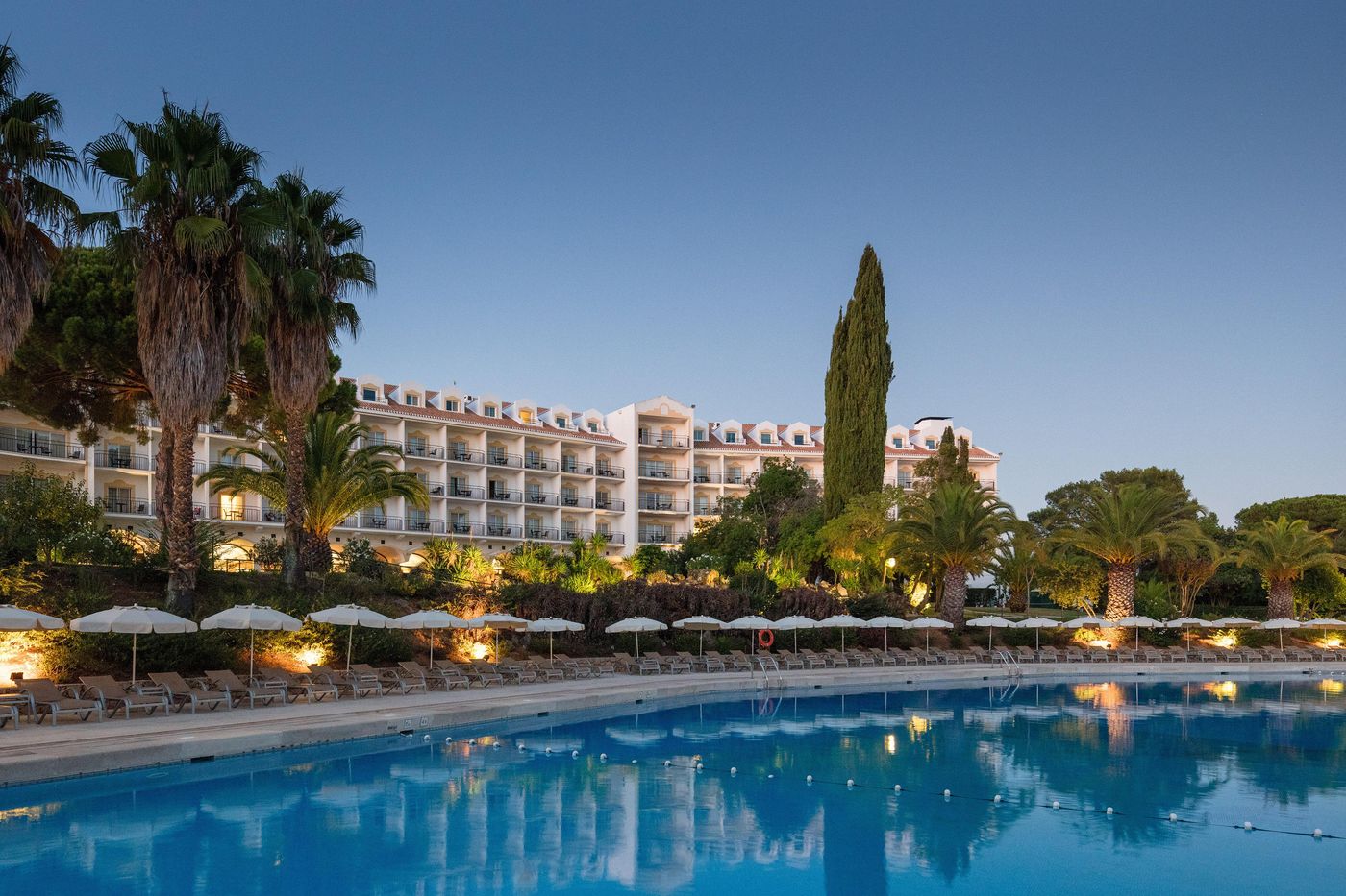 Le-Meridien-Penina-Golf---Resort-Pool-3