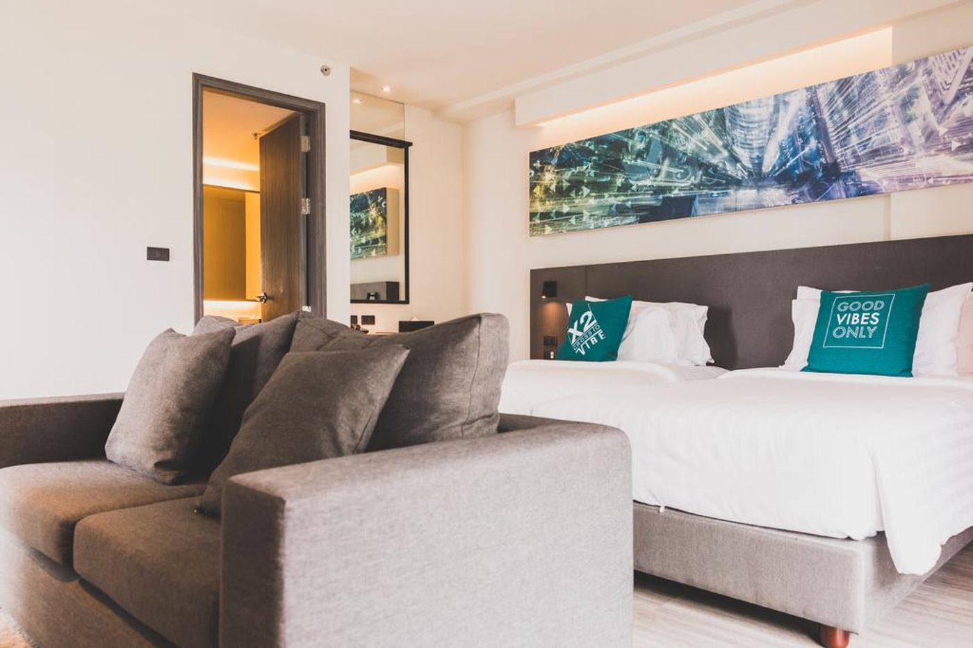 Cross-Vibe-Bangkok-Sukhumvit-Room-47