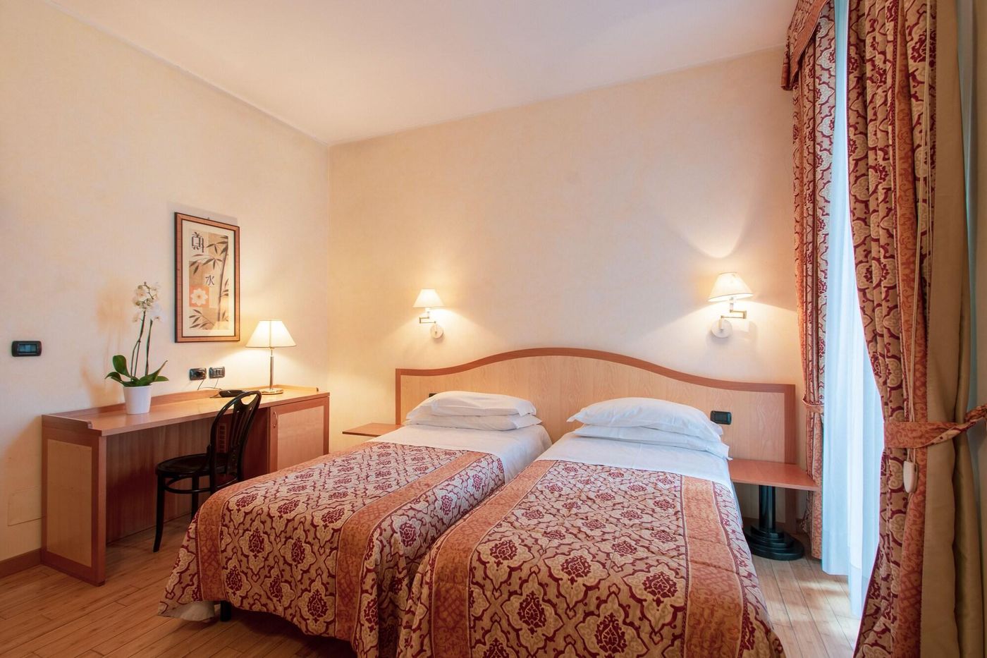 Hotel Bologna - Italy - Turin - Room - 10