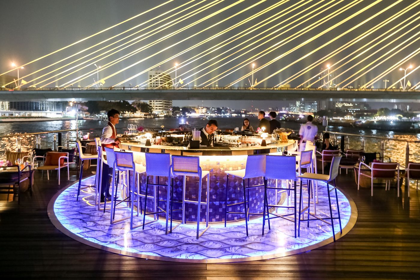 Banyan-Tree-Bangkok-Restaurant-55