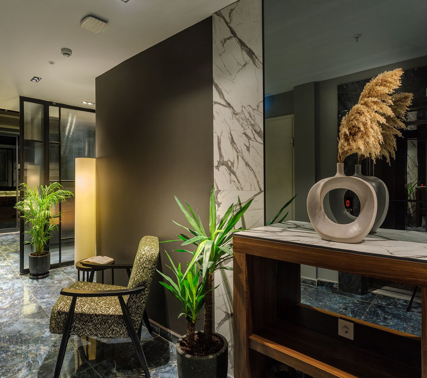 La-Mia-Suites-Lobby-1