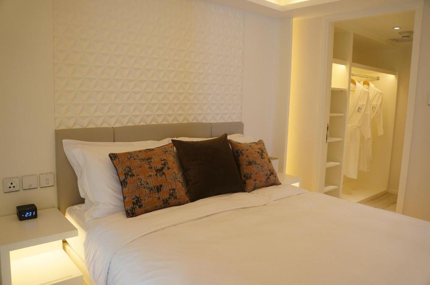 The-Pier-Hotel-Room-23