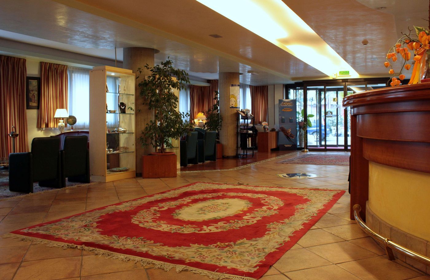 Best Western Hotel Dei Cavalieri-Italy-Barletta-Lobby-9
