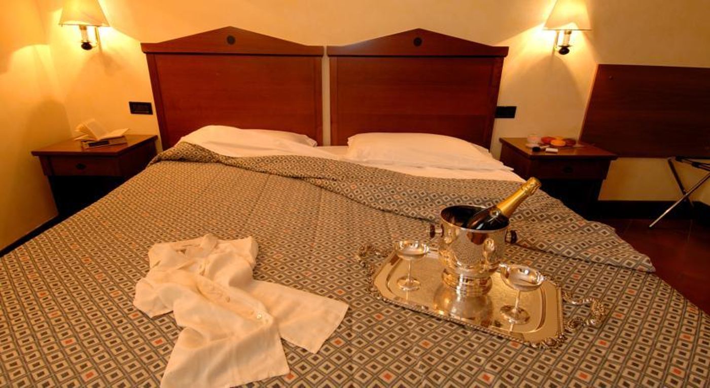 Malaspina-Room-5