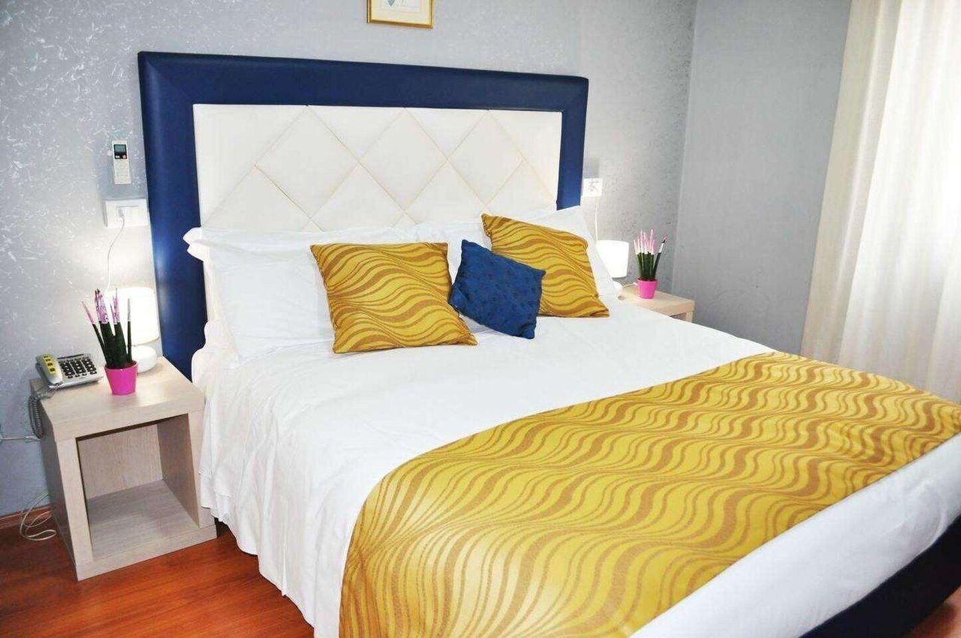 Hotel-Gran-Sasso-Room-10