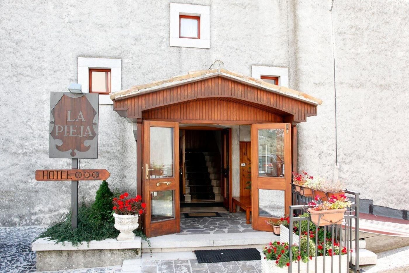 Hotel-La-Pieja-General-view-4