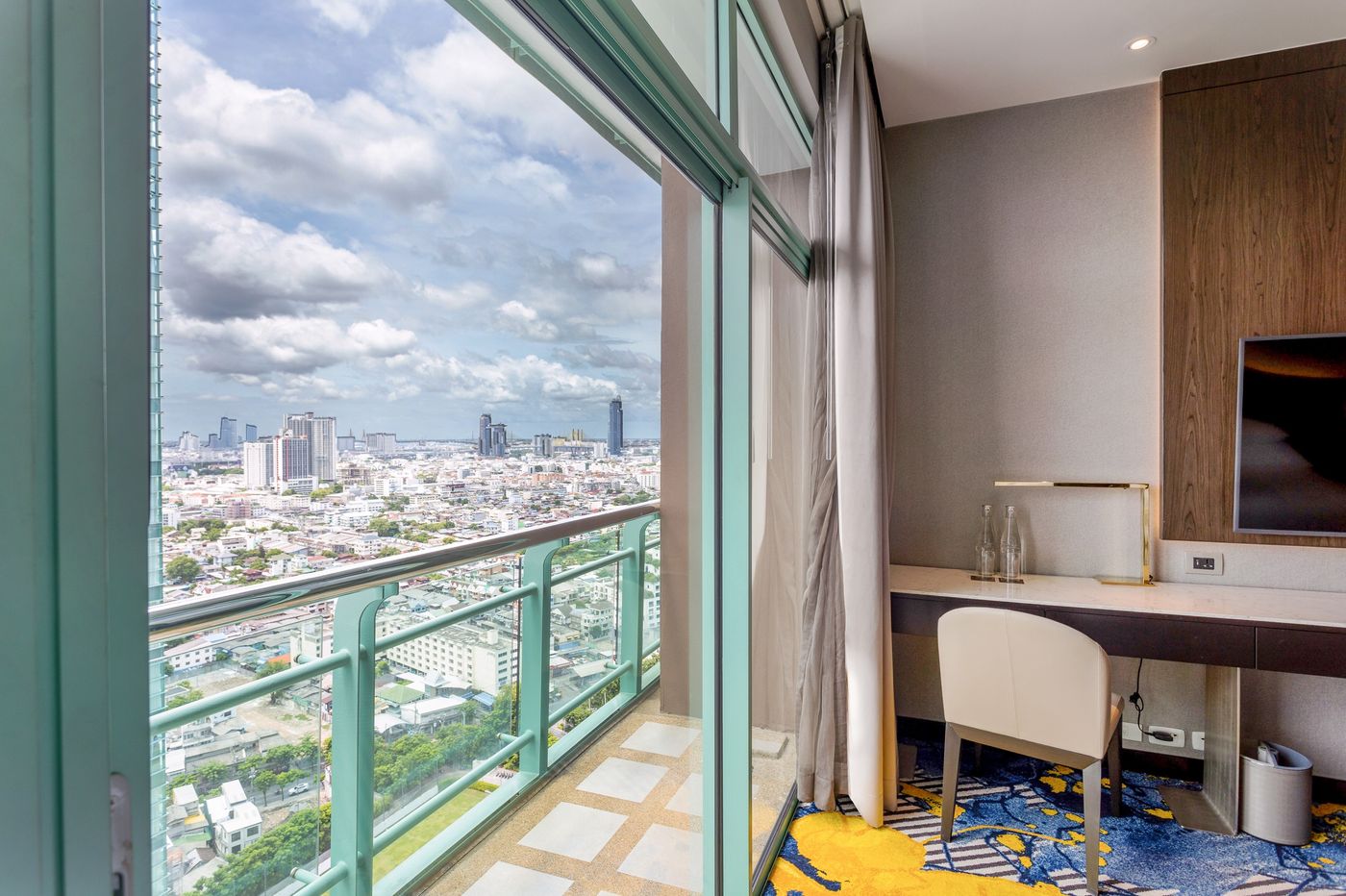 Chatrium-Hotel-Riverside-Bangkok-Room-61
