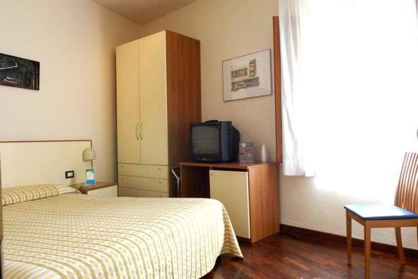 Hotel-Giardino-Tower-Inn-Room-20