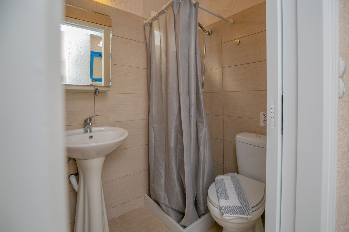 Mareva-Apartments-Room-20