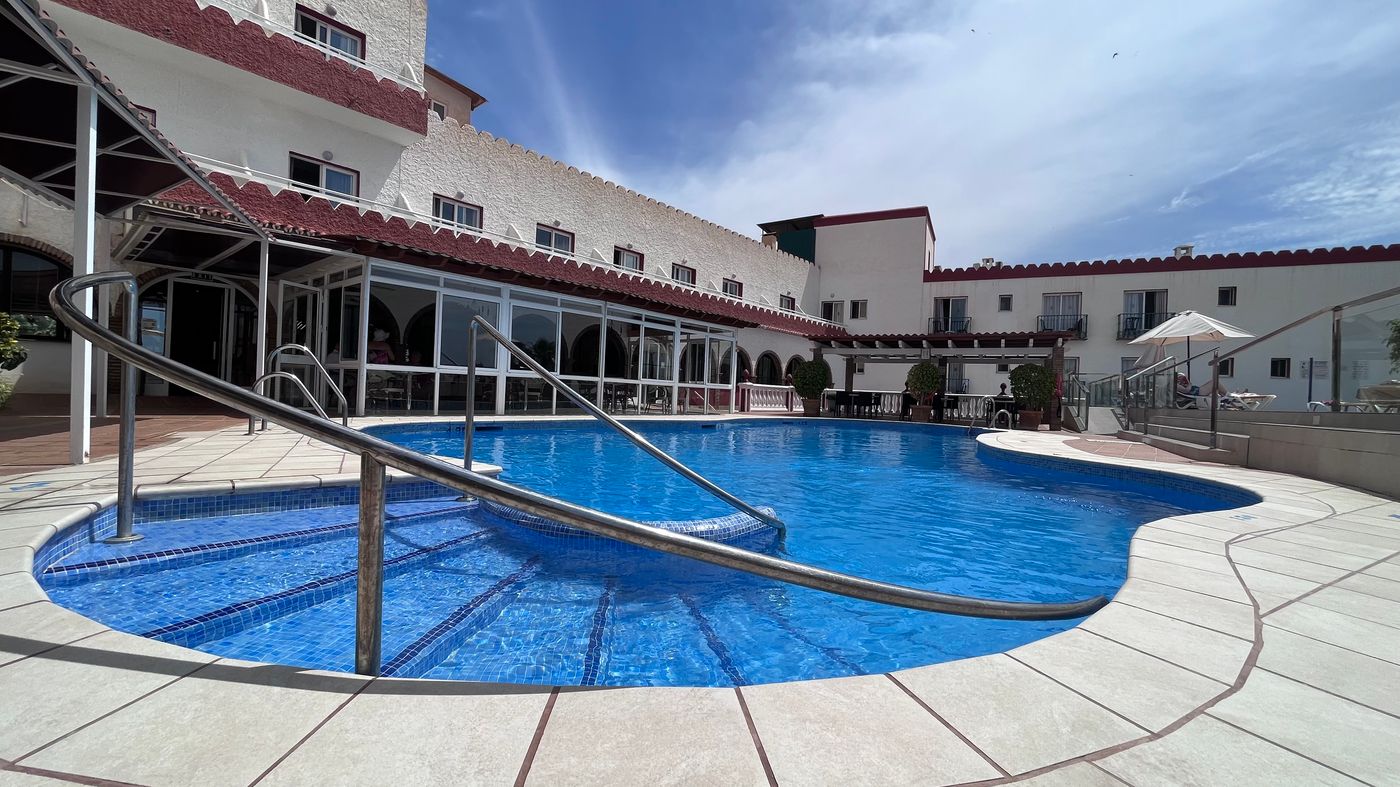 Nerja-Club-by-Dorobe-Pool-1