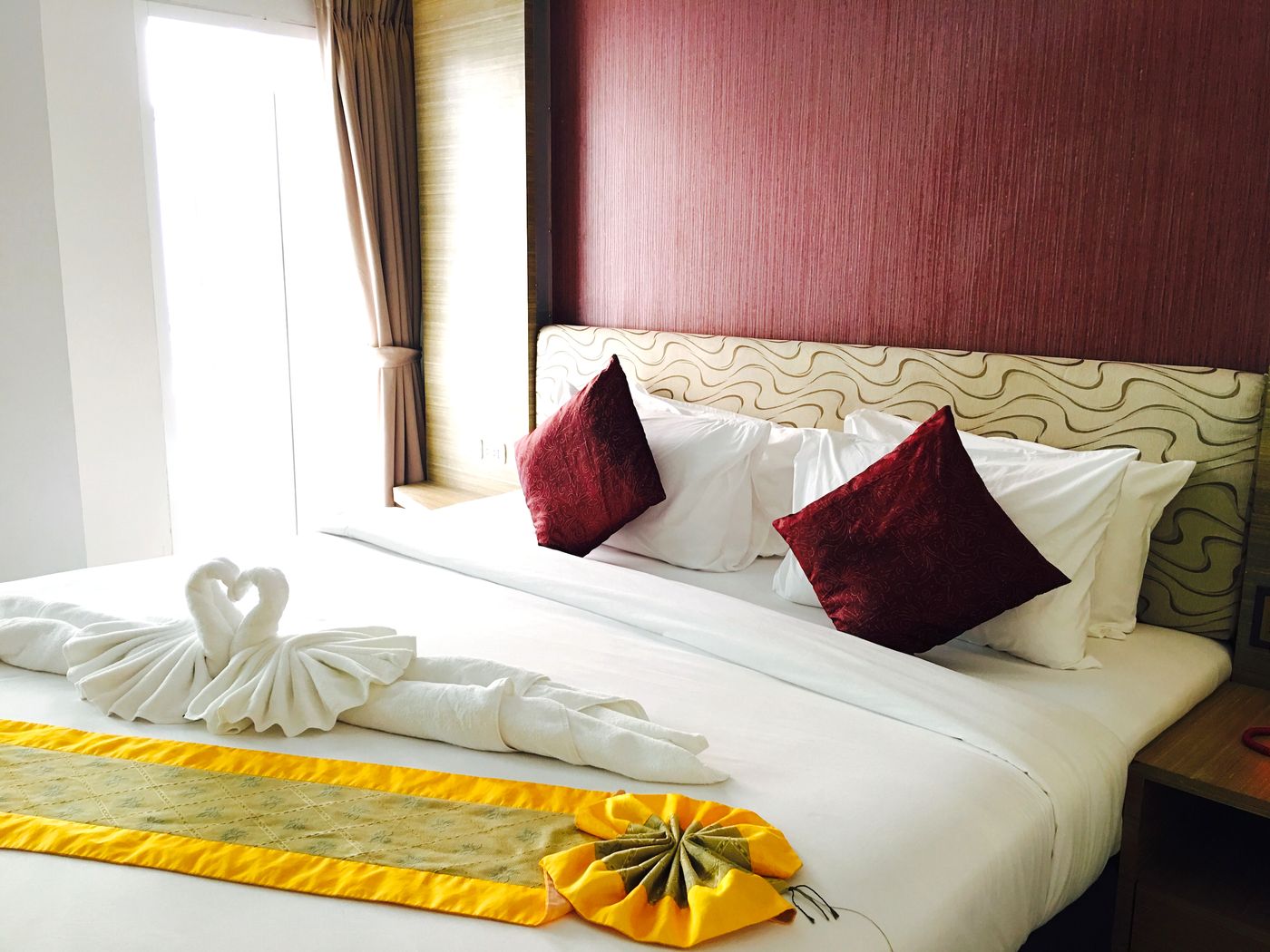 Andatel-Grand-----Patong-Phuket-Room-24