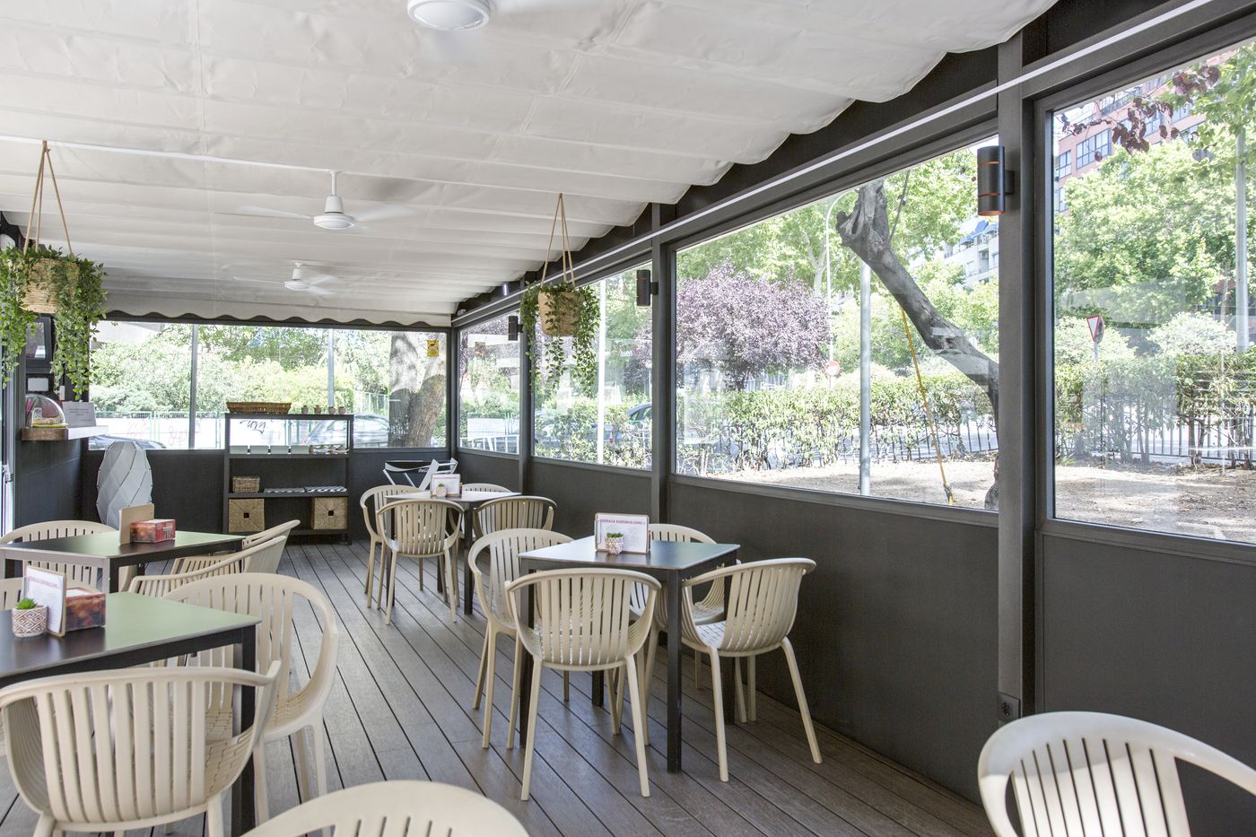 Aptos-Eurobuilding-2-Restaurant-45