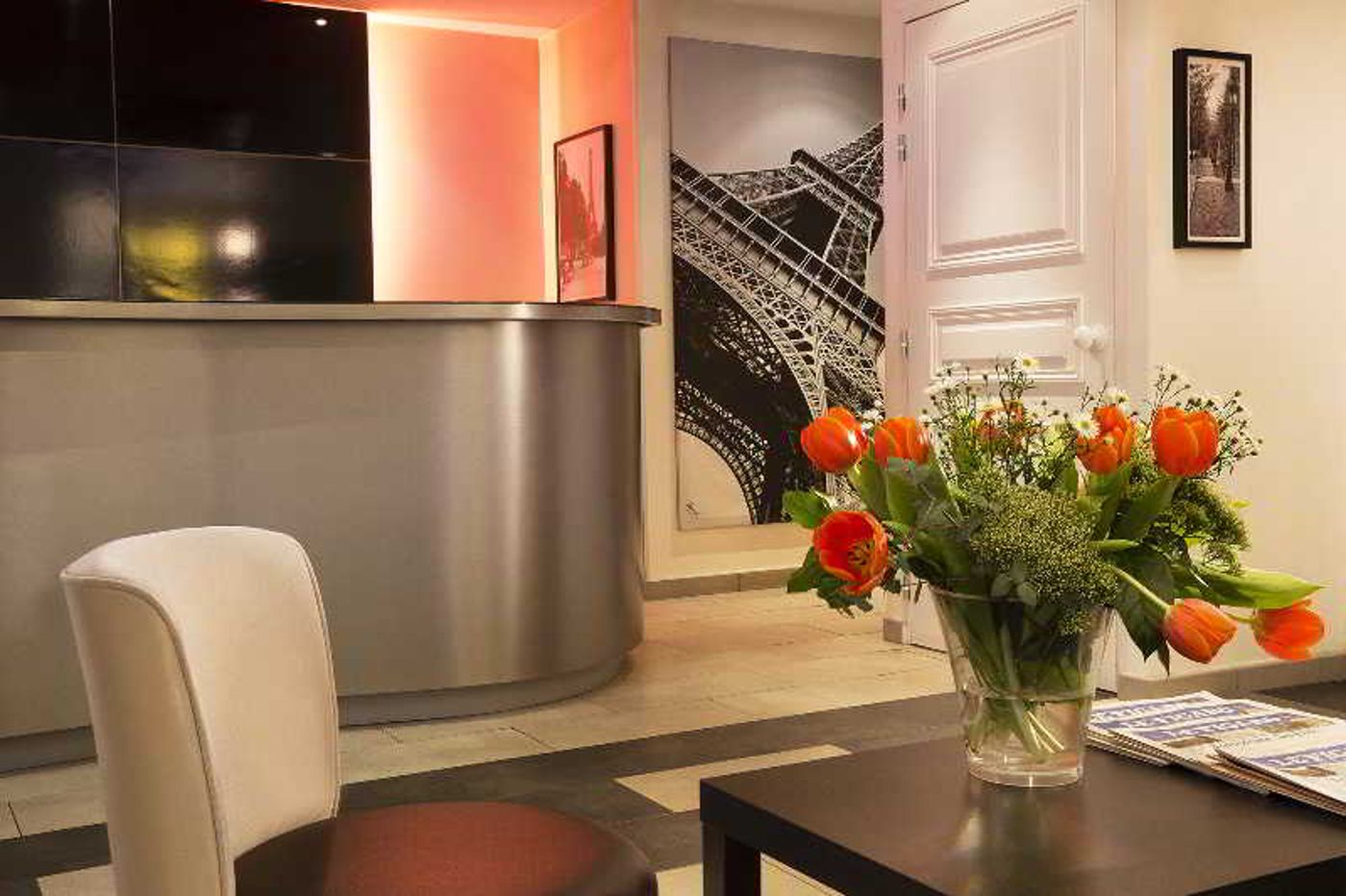 Hotel-10-OPERA-Lobby-14