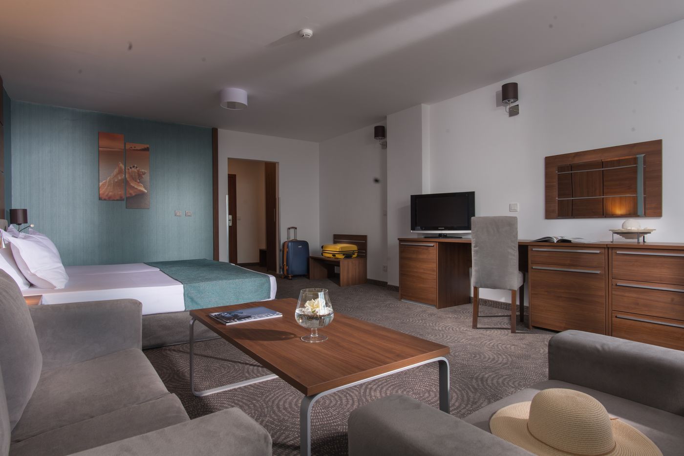 Pomorie-Room-18