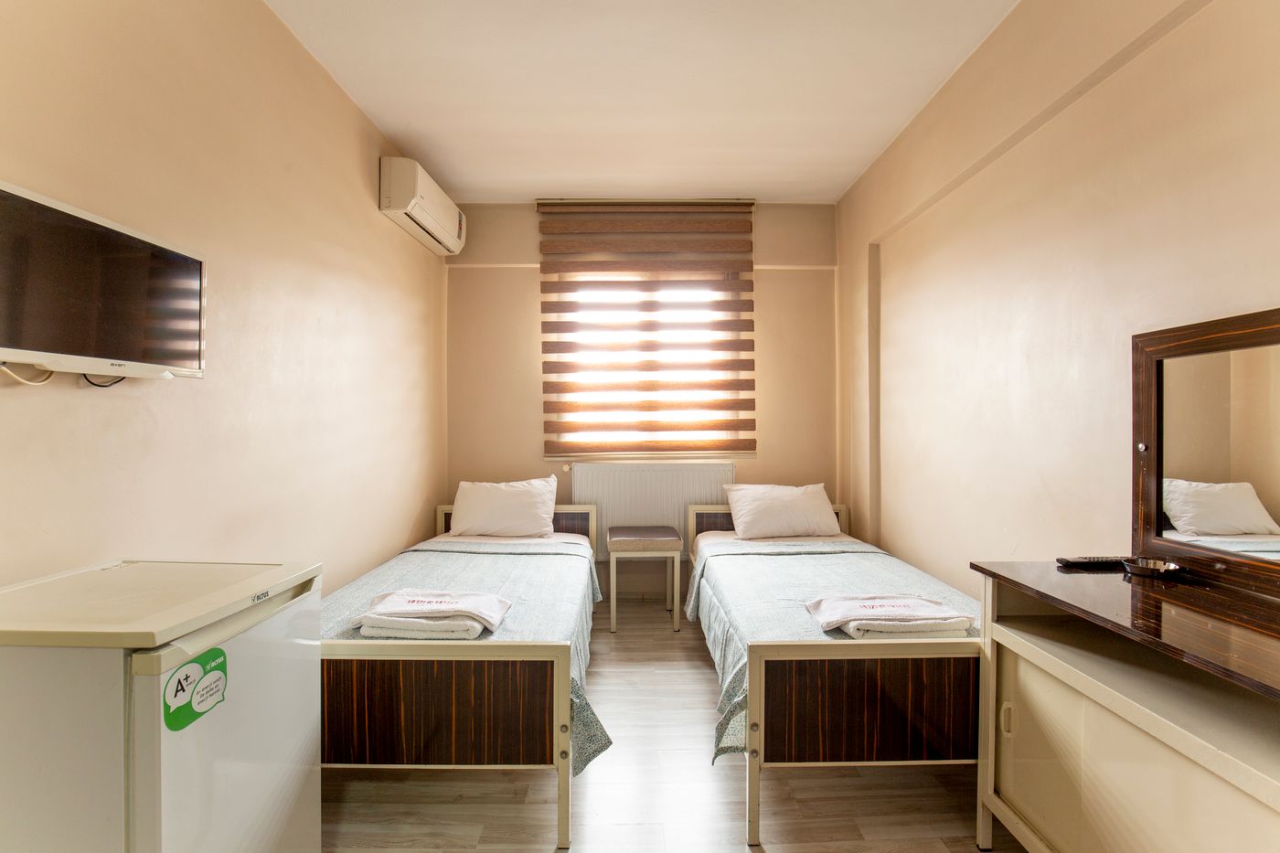 Beyoglu-Huzur-Hotel-Room-18