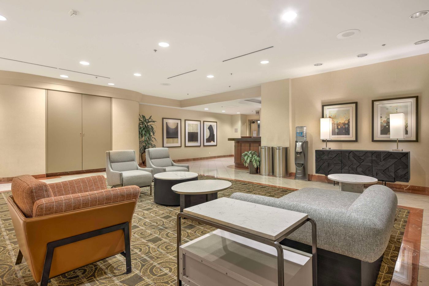 Hilton-Anaheim-General-view-5