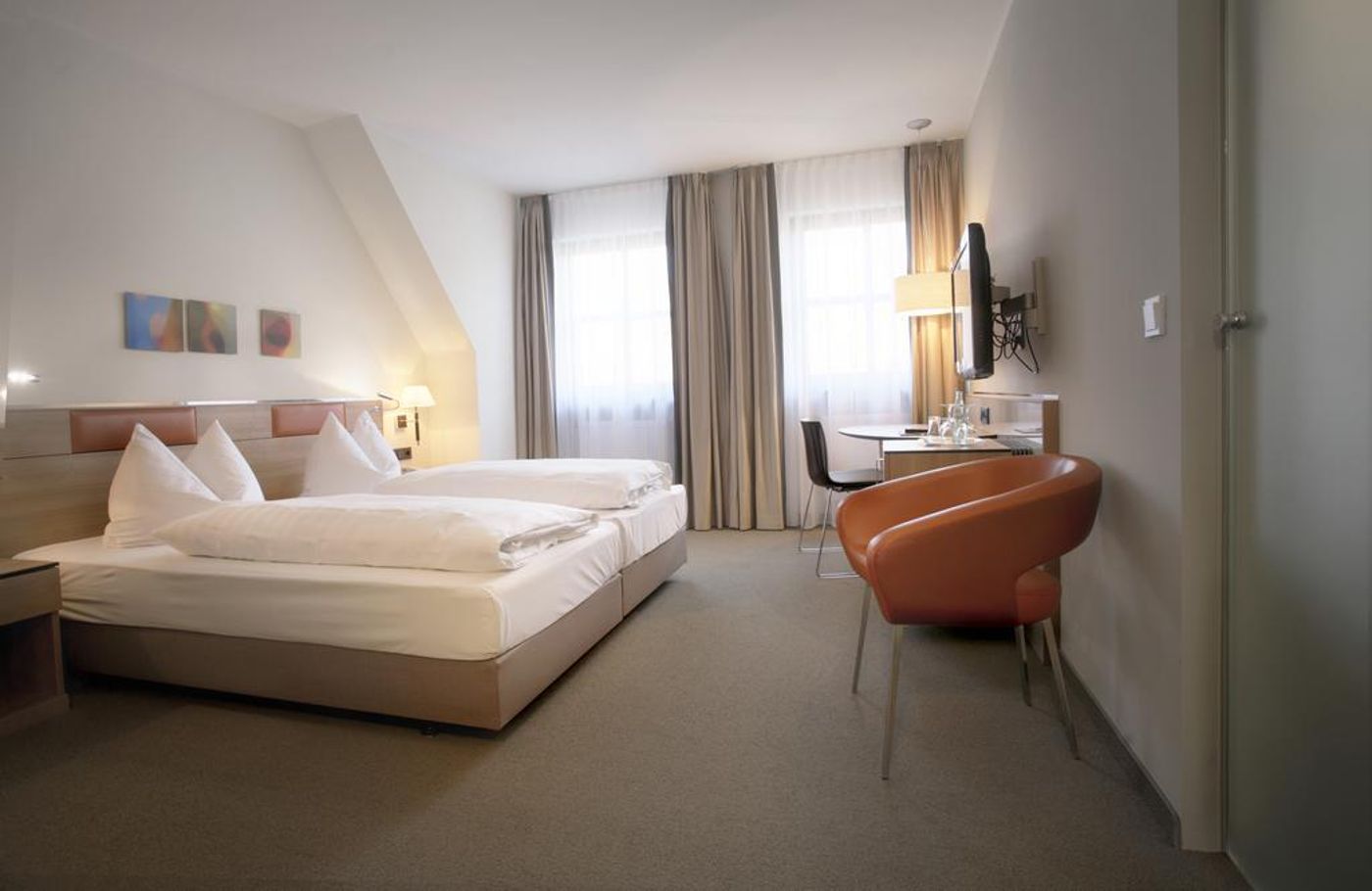 Am Jakobsmarkt-Germany-NUREMBERG-General view-1