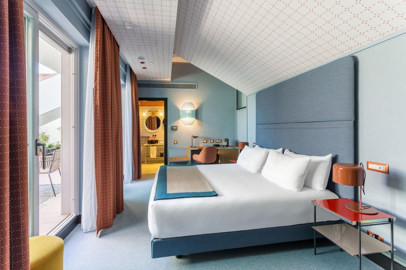 Room-Mate-Giulia-Room-21