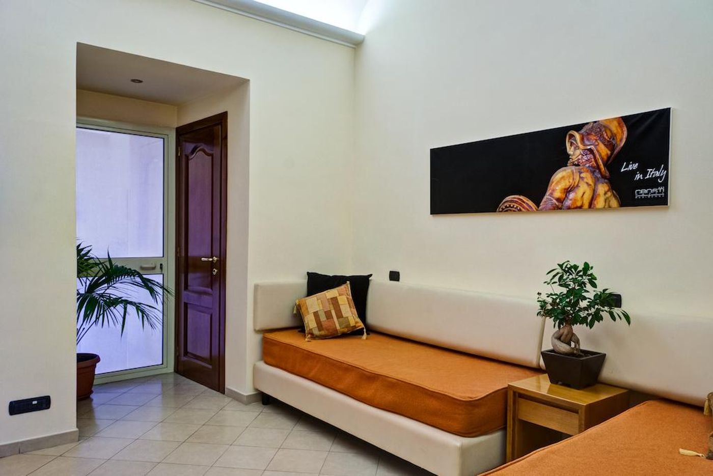 Crosti-Italy-ROMA-Room-7