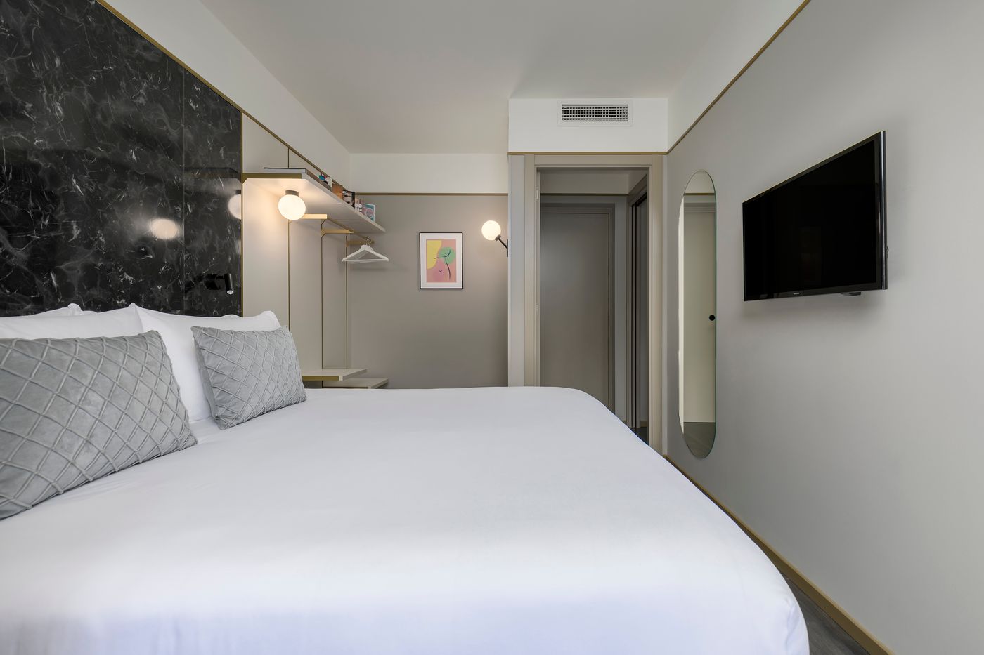 Be Mate Paseo de Gracia-Spain-BARCELONA-Room-2