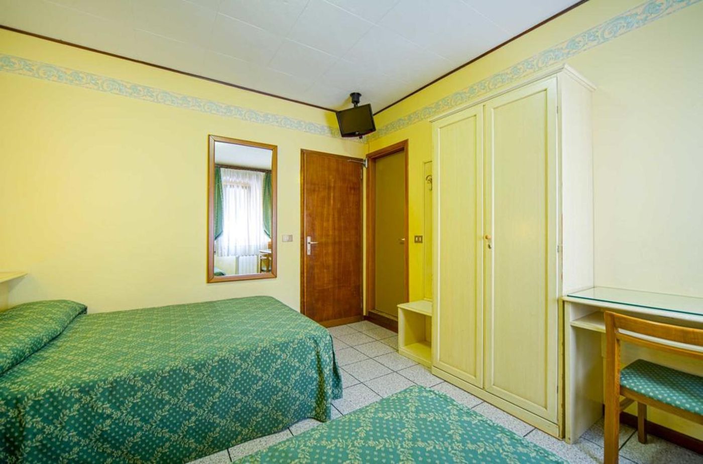 Camelia-Rooms-Venice-Room-17