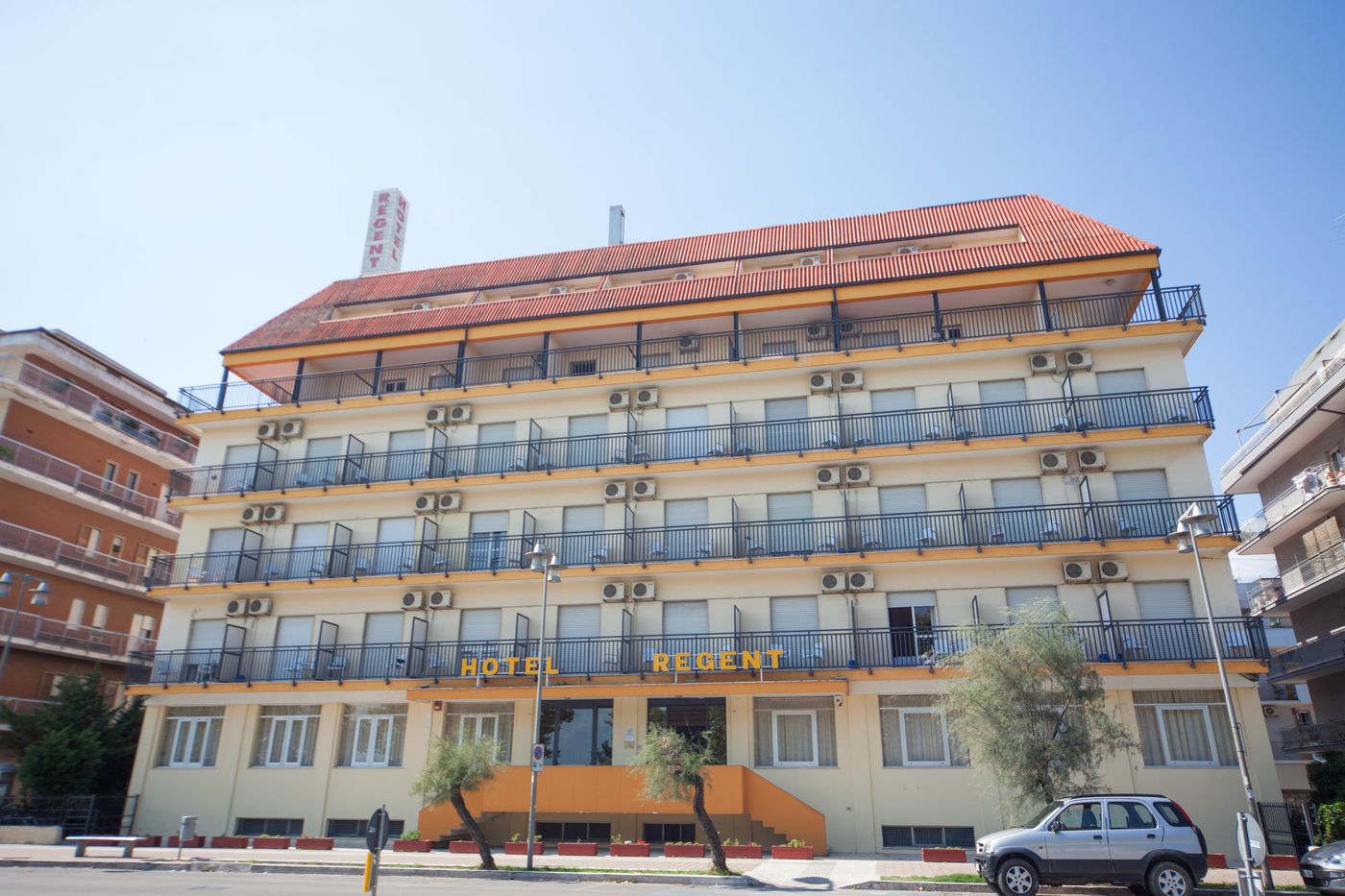 Regent-General-view-26