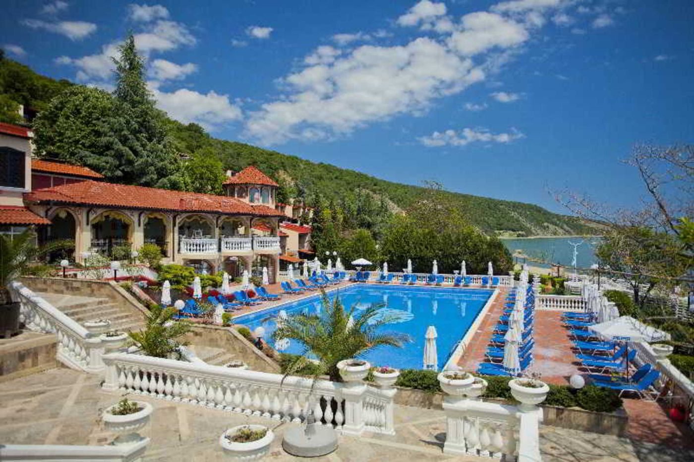 Elenite-Holiday-Village-Pool-2