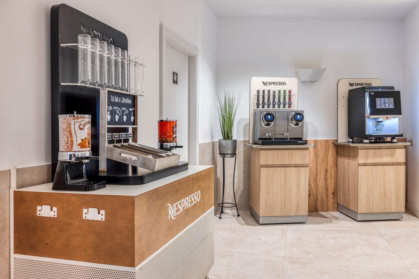 Ohtels-Gran-Hotel-Almeria-Restaurant-38