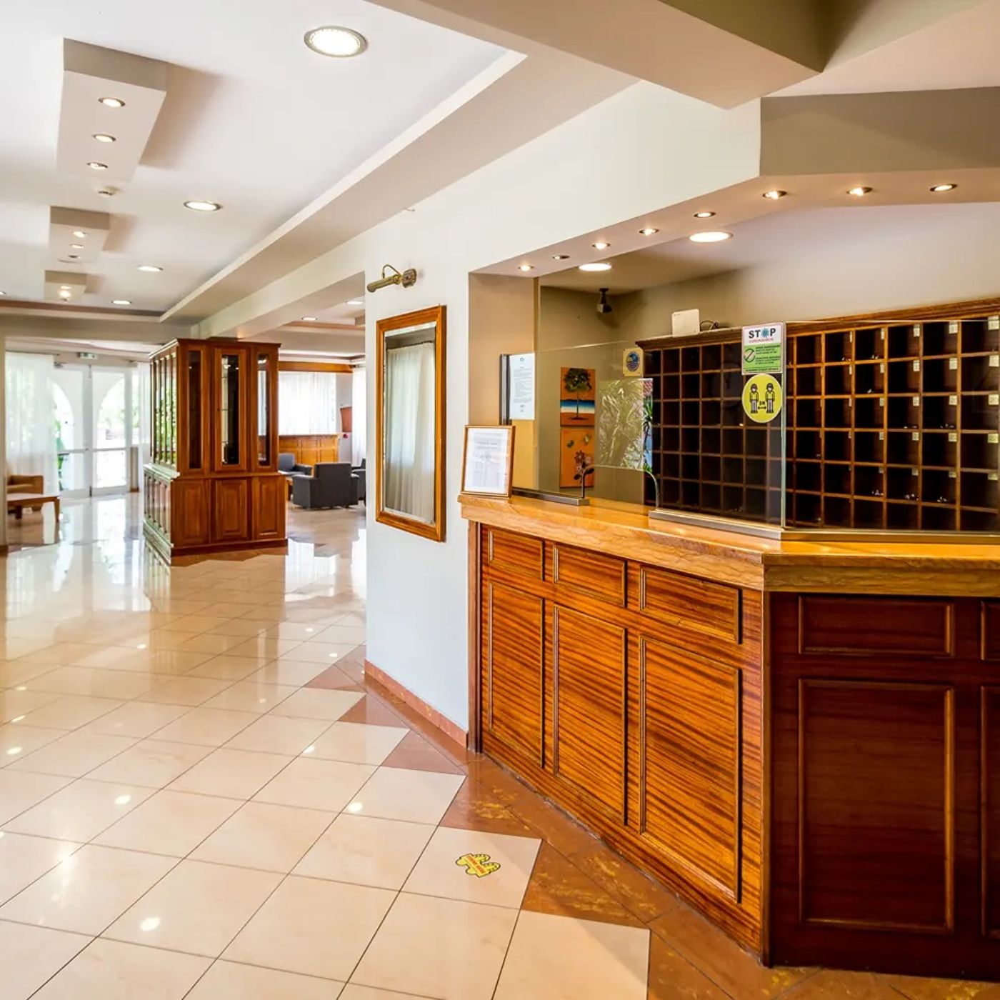 Perkes Complex Hotel