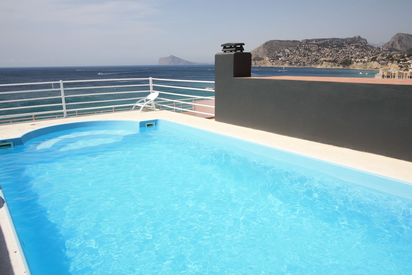 Port Hotel Europa Suites Aparthotel