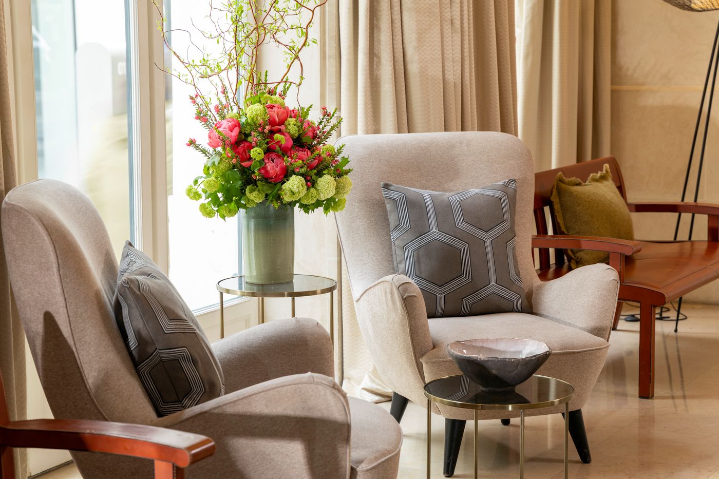 Hotel-Le-Pradey-Lobby-10