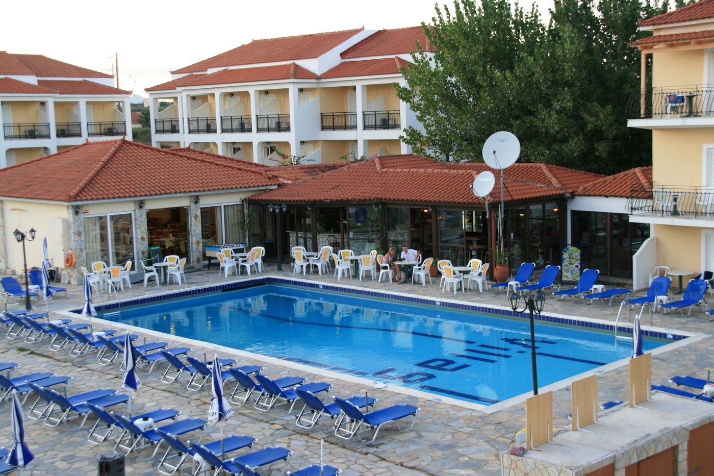 Village Inn Studios and Apartments